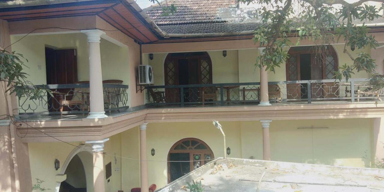 Готель Ballard Bungalow Kochi Екстер'єр фото