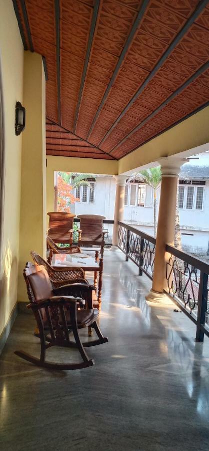 Готель Ballard Bungalow Kochi Екстер'єр фото